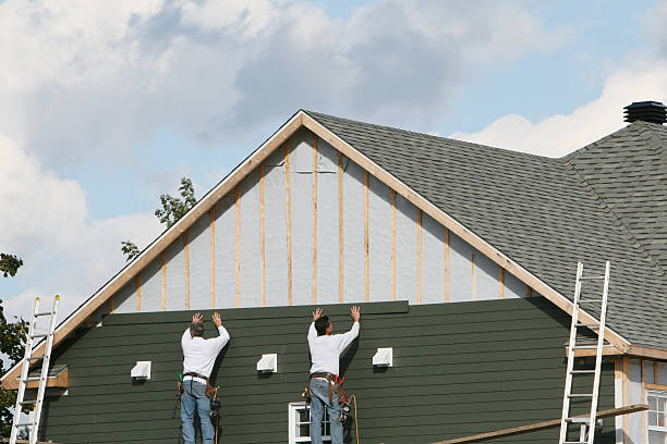 Professional Siding technician working in Morning View, KY